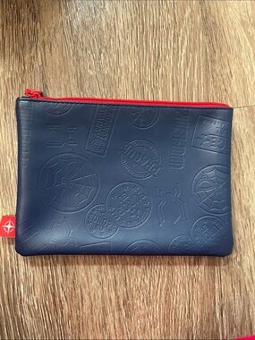 Marvel Spiderman Far From Home pouch